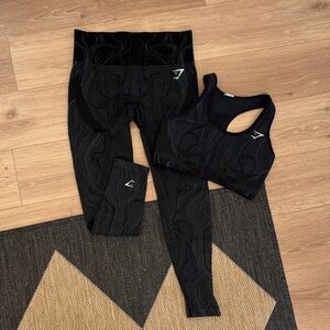 Gymshark Black Seamless Sports Bra and Leggings Set - Women’s Activewear